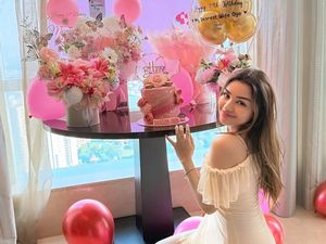 Ulang Tahun ke-34, Nurah Pasya Dapat Kue Ulang Tahun Serba Pink Ulang Tahun ke-34, Nurah Pasya Dapat Kue Ulang Tahun Serba Pink
