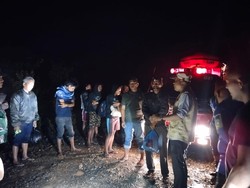 Sungai Meluap, Evakuasi Pekerja Bangunan di Aceh Berlangsung Dramatis