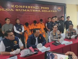 Detik-detik Asril Tewas Dirampok lalu Jasadnya Dibakar dalam Tronton Detik-detik Asril Tewas Dirampok lalu Jasadnya Dibakar dalam Tronton