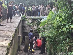 Gagal Nanjak, Pemotor Tewas Terjatuh dari Tebing Parit di Bogor