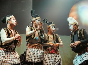 3 Contoh Naskah Drama Sandiwara Bahasa Jawa Singkat yang Rapi dan Siap Pakai