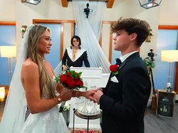 Viral YouTuber Prank Bikin Janji Pernikahan Bercanda, Begini Ending-nya Viral YouTuber Prank Bikin Janji Pernikahan Bercanda, Begini Ending-nya