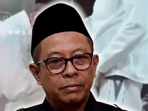 Video: PH Shandika Minta Maaf-Setop Operasional Imbas Heboh XPose Uncensored Video: PH Shandika Minta Maaf-Setop Operasional Imbas Heboh XPose Uncensored