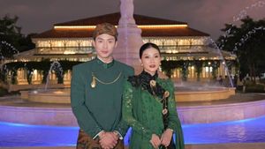 Potret Serasi Sarwendah dan Giorgio Antonio di Solo, Tampil Bak Pasangan Jawa