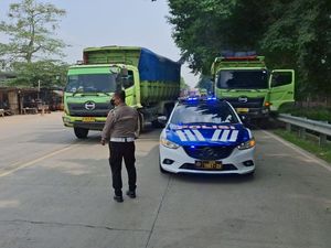 Polda Banten Sosialisasi Pembatasan Operasional Truk Tambang Pekan Ini Polda Banten Sosialisasi Pembatasan Operasional Truk Tambang Pekan Ini