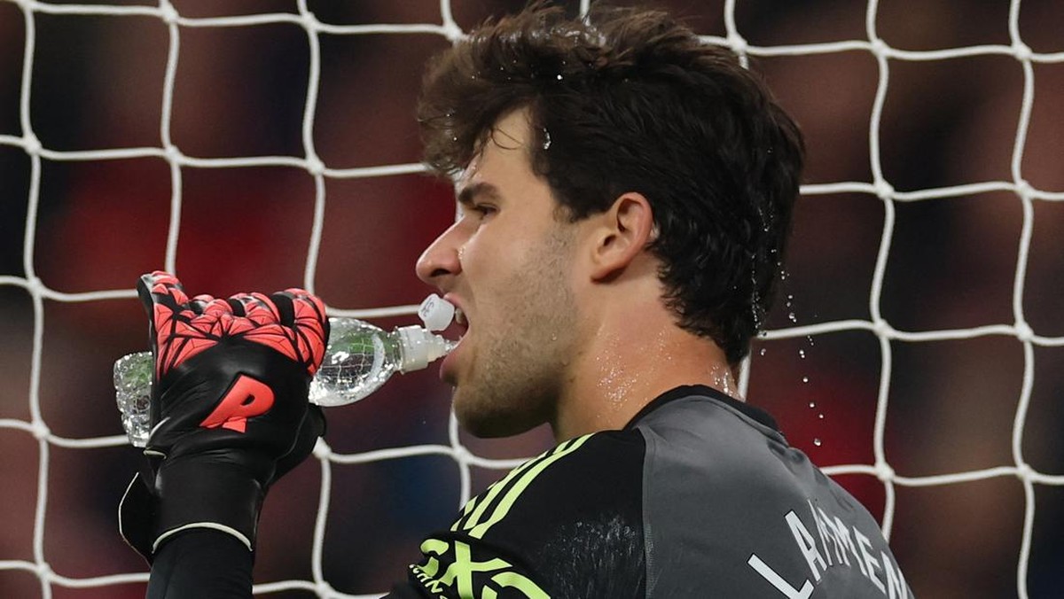 Senne Lammens langsung ngegas di dua laga awal bareng Manchester United. (REUTERS/Phil Noble)