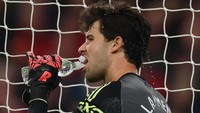 Lammens catatkan satu clean sheets, kiper terbaik kedua soal umpan ke sepertiga akhir lapangan, dan paling banyak lakukan long passes (REUTERS/Phil Noble)