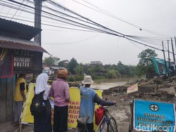 Detik-detik Pekerja Proyek Tewas Tertimpa Besi Tiang Pancang Jembatan di Demak
