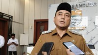 Wawalkot Bandung Buka Suara Usai Diperiksa Sebagai Saksi Kasus Korupsi Wawalkot Bandung Buka Suara Usai Diperiksa Sebagai Saksi Kasus Korupsi