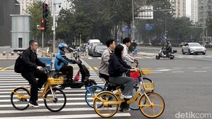 Potret Warga Beijing Hidup Aktif Lewat Bersepeda, Pantas pada Bugar-bugar!