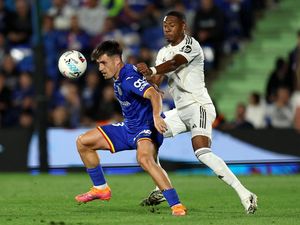 Alaba Cedera, Madrid Krisis Bek Jelang El Clasico Alaba Cedera, Madrid Krisis Bek Jelang El Clasico