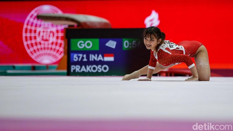 Pesenam putri Indonesia tampil pada babak kualifikasi nomor senam lantai Kejuaraan Dunia Gimnastik 2025 di Indonesia Arena, Jakarta, Selasa (21/10/2025). Ajang bergengsi ini menjadi momentum penting bagi atlet muda Tanah Air yang bersaing dengan pesenam top dunia.
