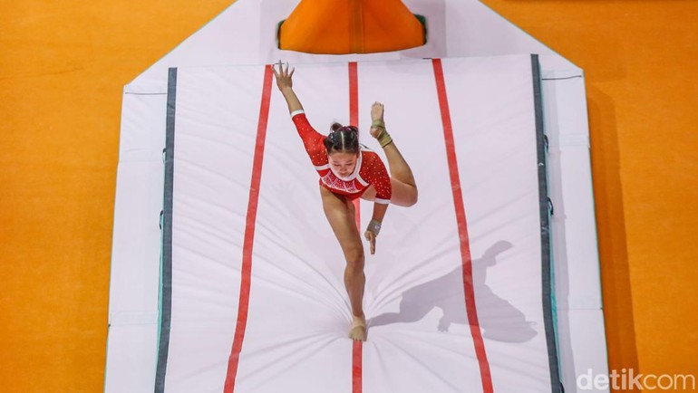 Total 427 atlet gimnastik terbaik dari seluruh dunia ikut berpartisipasi dalam kejuaraan ini. Mereka bersaing menampilkan kemampuan terbaik di hadapan juri dan penonton internasional.
