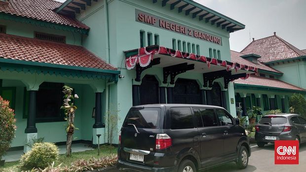 Gedung Sekolah SMPN 2 Bandung