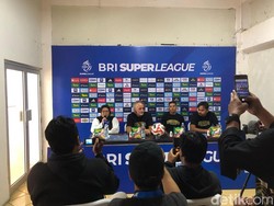 Jan Olde Puji Kualitas PSIM Jogja di Bawah Pelatih Jean-Paul van Gastel