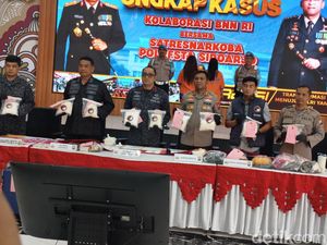 Polresta Sidoarjo Gagalkan Penyelundupan 8,2 Kg Sabu, 2 Wanita Ditangkap