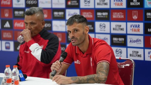 Malut United mengalahkan tuan rumah Persis Solo 3-1 pada pekan ke-9 Super League 2025/26. Kemenangan sekaligus memperpanjang tren kemenangan Laskar Kie Raha.