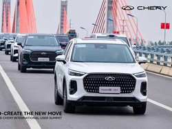 Mobil Hybrid Chery Sekali Isi Bahan Bakar Tembus 1.403 Km!