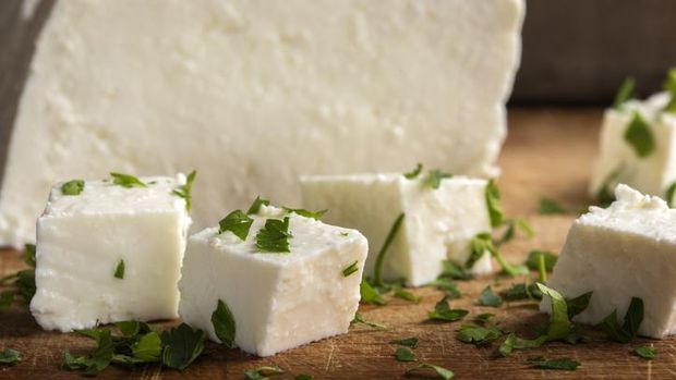 Keju feta termasuk keju terbaik untuk diet.