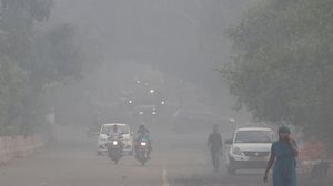 Potret Kabut Polusi Bikin Udara Makin Kritis