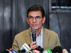 Demonstran Turun ke Jalan Protes Presiden Baru Bolivia