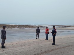 Pasang Jaring Lobster, Sugandi Hilang Dihempas Ombak di Pesisir Cicaladi