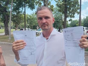 Penggiat Medsos Rusia Mr. Terimakasih Ngaku Diculik-Disiksa 7 Jam di Sanur Penggiat Medsos Rusia Mr. Terimakasih Ngaku Diculik-Disiksa 7 Jam di Sanur