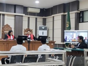 Eks Bupati Karanganyar Disebut Terima Rp 4,5 M di Sidang Korupsi Masjid Agung Eks Bupati Karanganyar Disebut Terima Rp 4,5 M di Sidang Korupsi Masjid Agung