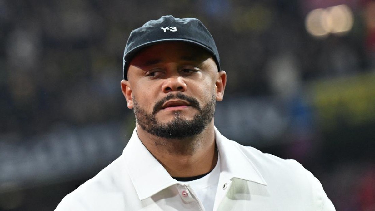 Vincent Kompany diperpanjang kontraknya oleh Bayern Munich sampai 2029. (REUTERS/Angelika Warmuth)