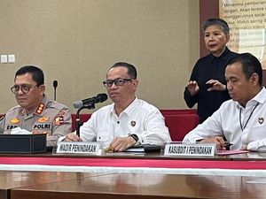 Polri Sita Rumah hingga Mobil Tersangka Kasus Korupsi BUMD di Riau