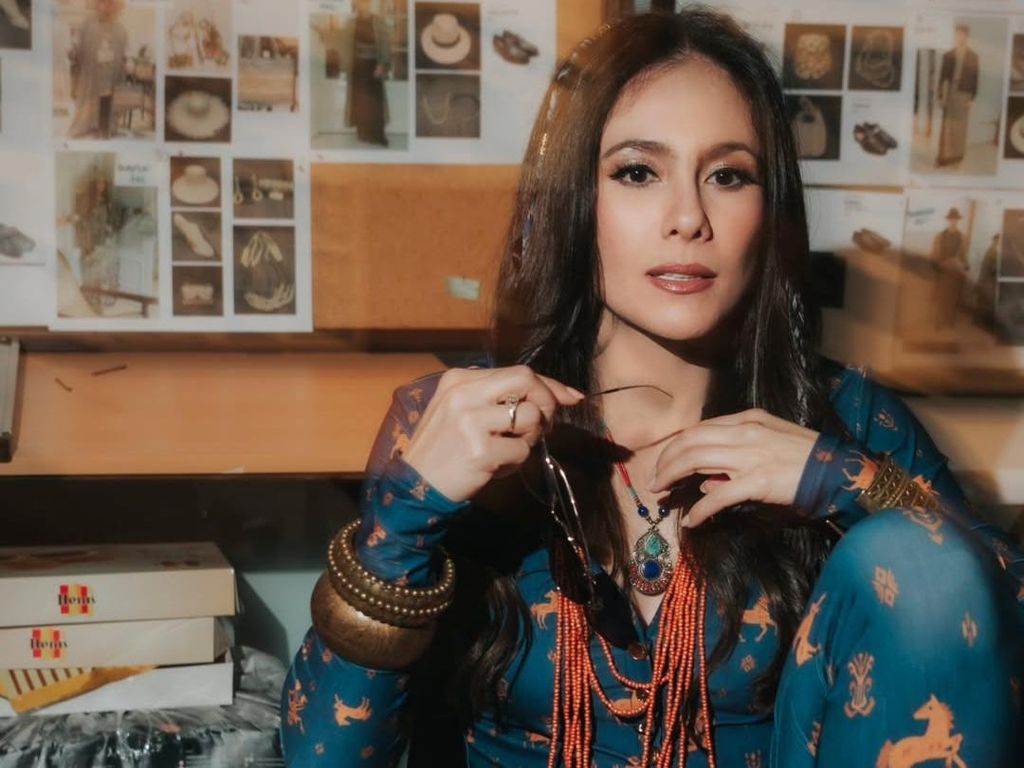 Wajah Disorot Netizen, Wulan Guritno: Kita Juga Manusia Wajah Disorot Netizen, Wulan Guritno: Kita Juga Manusia