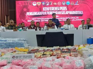 Video: Bareskrim Ungkap Manipulasi Obat Keras Etomidate dalam Vape Video: Bareskrim Ungkap Manipulasi Obat Keras Etomidate dalam Vape