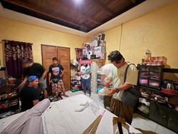 Dua Wanita Pengedar Sabu Digerebek di Nusa Penida Dua Wanita Pengedar Sabu Digerebek di Nusa Penida