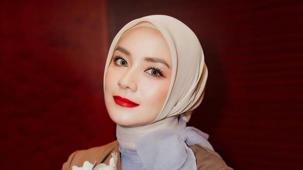 Bahagia Enno Lerian Balik Akting Usai 14 Tahun Vakum Bahagia Enno Lerian Balik Akting Usai 14 Tahun Vakum