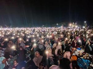Lautan Jemaah Hadiri Gebyar Selawat Hari Santri di Pasuruan Lautan Jemaah Hadiri Gebyar Selawat Hari Santri di Pasuruan