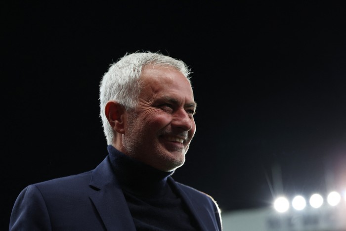 Soccer Football - UEFA Champions League - Newcastle United v Benfica - St James Park, Newcastle, Britain - October 21, 2025 Benfica coach Jose Mourinho before the match REUTERS/Scott Heppell