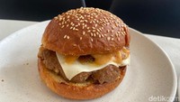 Yummy! 5 Burger Enak Ini Lokasinya 'Nyempil' di Area Perumahan