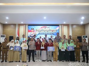 Kapolres Kediri Apresiasi Semangat Pelajar di Lomba Kamtibmas Kapolres Kediri Apresiasi Semangat Pelajar di Lomba Kamtibmas
