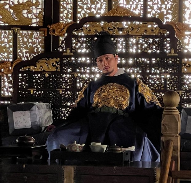 Lee Hyun Wook/ Foto: instagram.com/wook0617 Lee Hyun Wook didapuk sebagai sosok pelukis Joseon yang menolak tunduk pada kekuasaan.