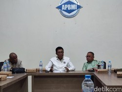 Asosiasi Kepelabuhan Gresik Minta Kasus Tongkang Kayu Ilegal Diselesaikan