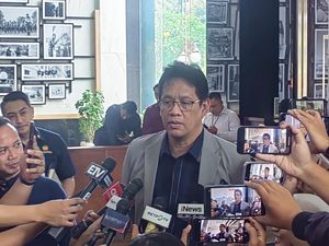 Purbaya Mau Sikat Mafia Impor Baju Bekas: Lu Pengen Hidupkan UMKM Ilegal? Purbaya Mau Sikat Mafia Impor Baju Bekas: Lu Pengen Hidupkan UMKM Ilegal?