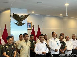 Harga Pupuk Subsidi Turun, Mentan: Hasil Efisiensi Anggaran Harga Pupuk Subsidi Turun, Mentan: Hasil Efisiensi Anggaran