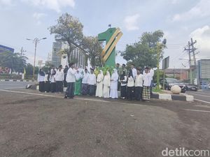 Monumen 1 Abad NU, Kado Istimewa di Hari Santri Monumen 1 Abad NU, Kado Istimewa di Hari Santri