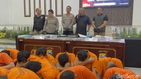 Pesta Gay yang Dihadiri 34 Pria di Hotel Surabaya Ternyata Gratis