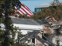 Video Sayap Timur Gedung Putih Dibongkar Demi Pembangunan Ruang Dansa Trump