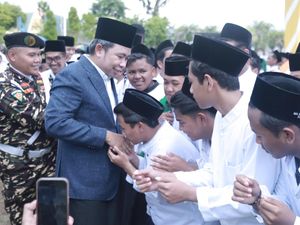 Pimpin Apel HSN, Bupati Jember Sebut Santri Menjaga Peradaban Bangsa Pimpin Apel HSN, Bupati Jember Sebut Santri Menjaga Peradaban Bangsa