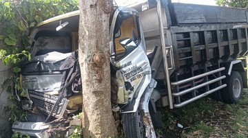 Remaja di Lombok Nyetir Truk Tabrak Ibu dan Anak hingga Tewas