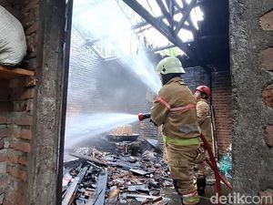 Pabrik Kerupuk di Kranggan Temanggung Ludes Terbakar Pabrik Kerupuk di Kranggan Temanggung Ludes Terbakar