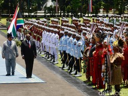 Prabowo Cerita ke Presiden Afsel Pasang Foto Mandela di Kantor Gerindra