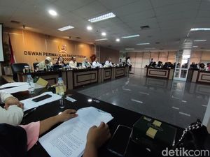 Ketika Pasar Rakyat Meredup, DPRD Bogor Siapkan Napas Baru untuk UMKM Ketika Pasar Rakyat Meredup, DPRD Bogor Siapkan Napas Baru untuk UMKM